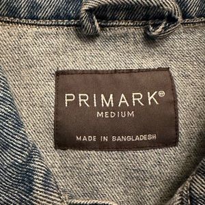 Size medium light wash denim jacket